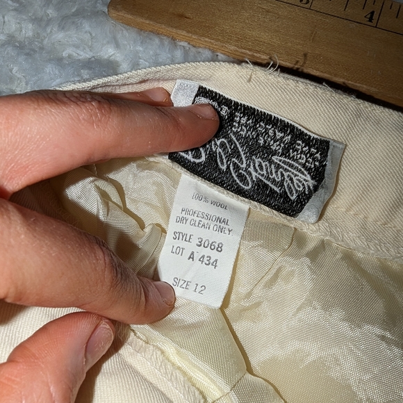 Paul Stanley 100% wool skirt - Picture 10 of 16